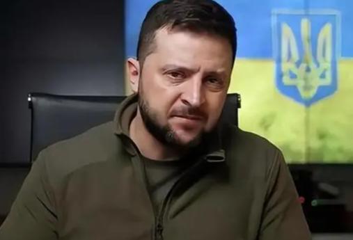 乌克兰用40万人的伤亡和2000亿美元的债务，为美国拔掉了“俄罗斯”这颗眼中钉。