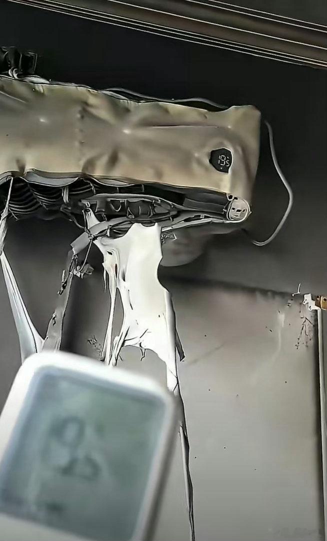 这是我见过成本最大的“实测”了家人们！刷到这个事儿属实有点震撼，外壳都被明火烤得