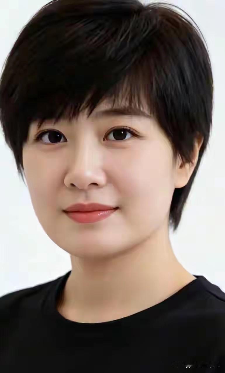 这颜值，秒杀很多女明星了吧