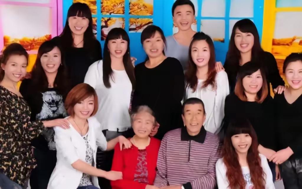 57岁老来得子，11个姐姐供弟弟上大学，如今结局让人意外！

“大夫，真的是儿子