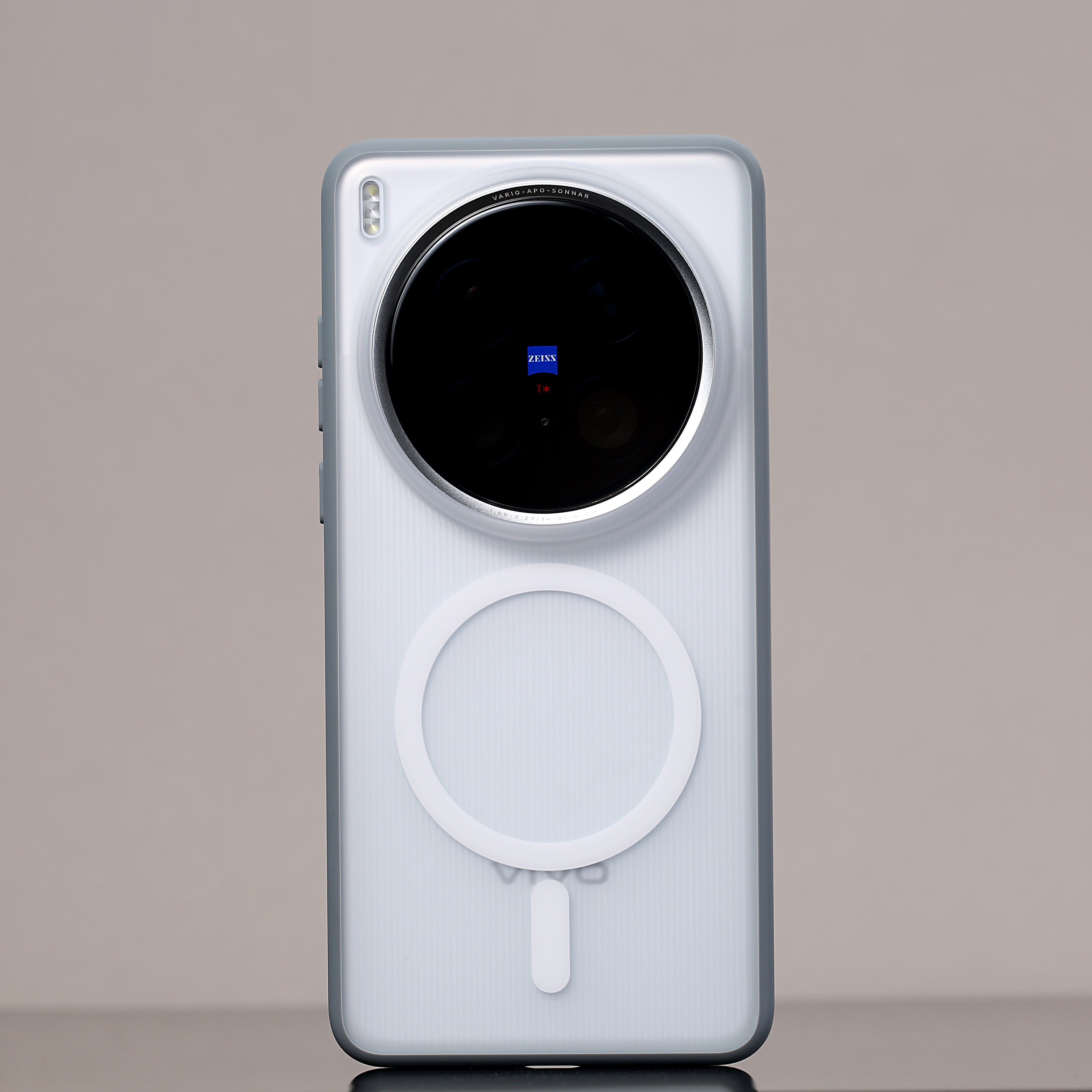 终于，X200Ultra 013交付完毕，两个颜色包括磁吸都都全部上齐了，可以做
