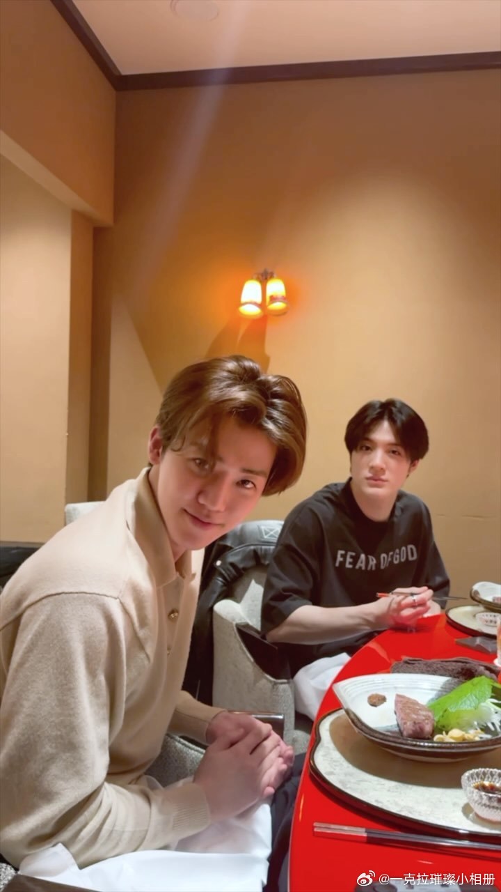 【一克拉】诺民娜俊最新物料哪个更好磕【一克拉】如何看待因为罗渽民一张合照 cp粉