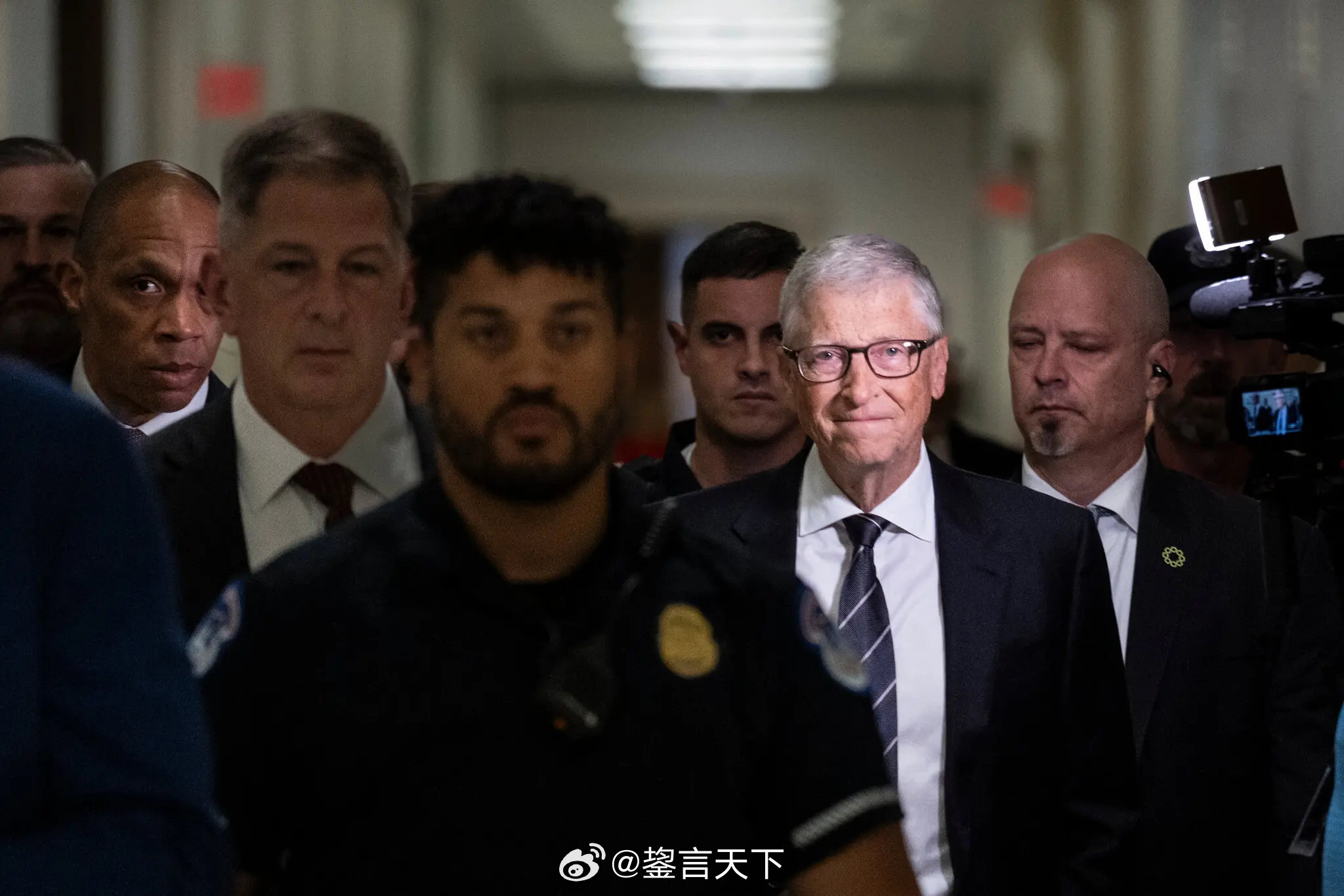 比尔·盖茨在国会就其与 Jeffrey Epstein 的往来接受问询 《纽约时