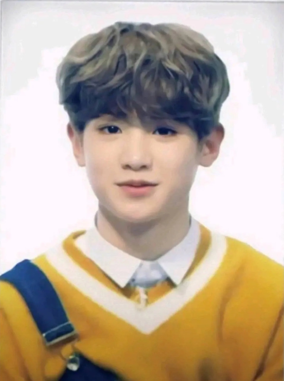 黄明昊0406出道八周年快乐