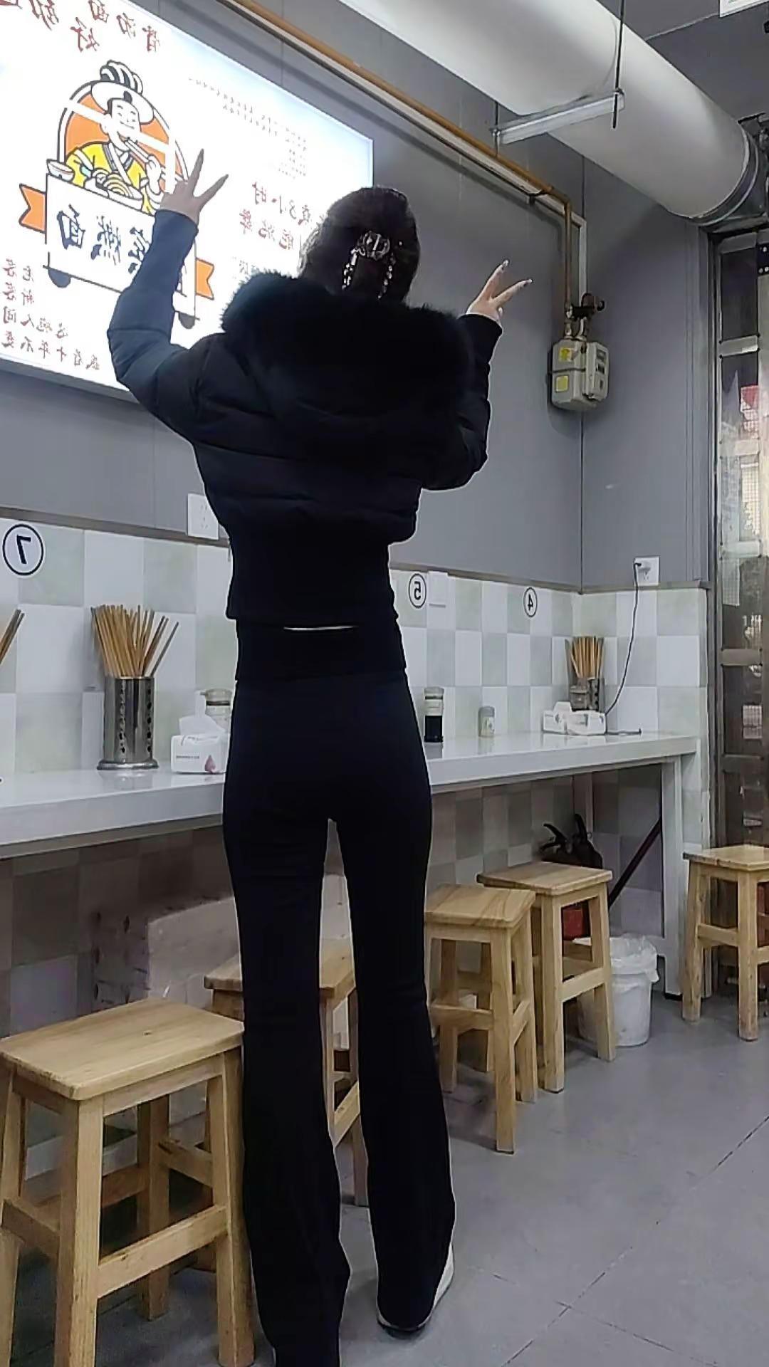 紧身瑜伽裤 穿着得体是一种生活态度