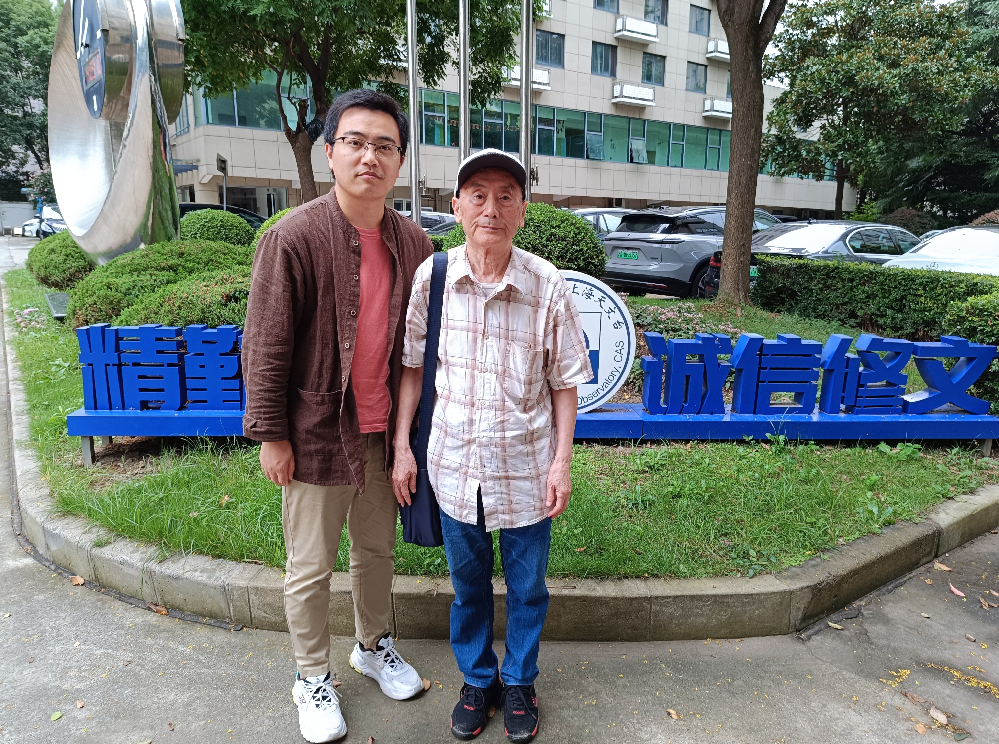 今天有幸为陆洪文教授做口述。同济大学数学系教授、华罗庚先生弟子，研究方向为代数数
