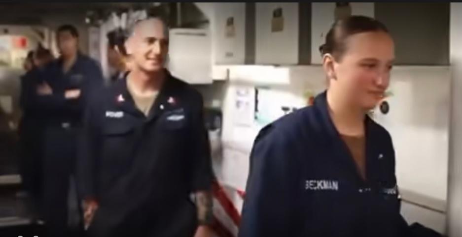 一品观评 天助伊朗神棍政权？————————————————————美军“福特”