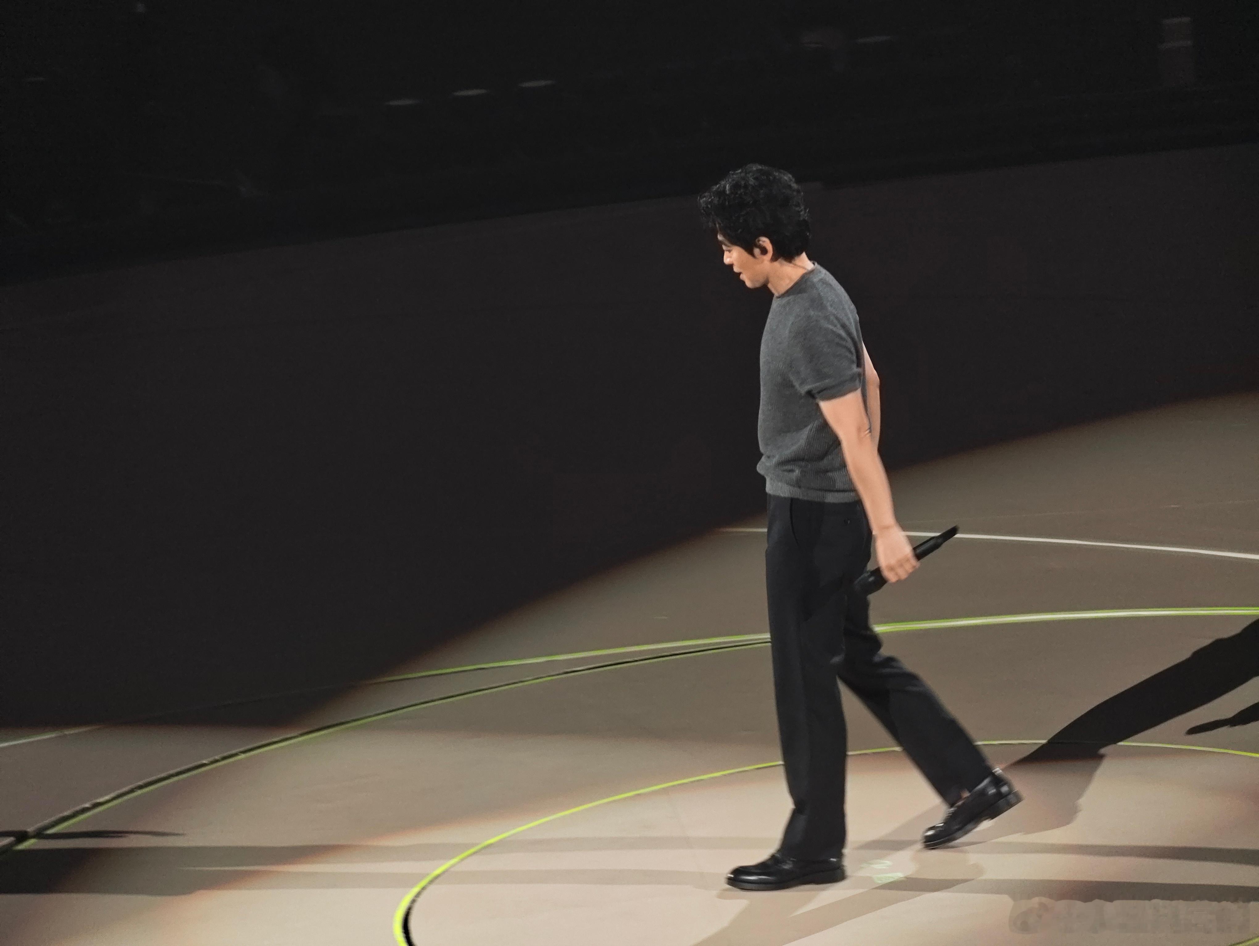 第四组李健万物安生时巡回演唱会李健