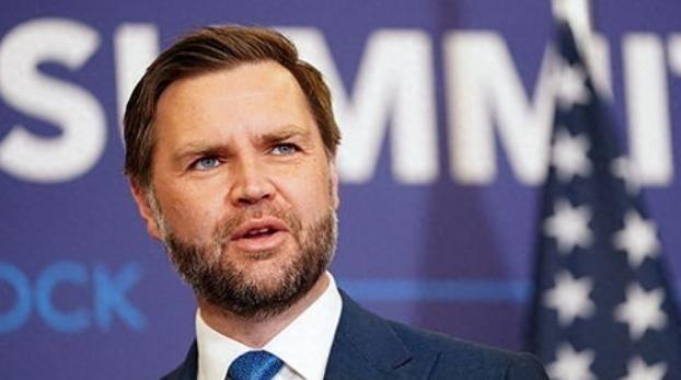 我们要当心了！万斯很可能成为下一届美国总统。一旦他当上总统，就不只是天天制造戏剧
