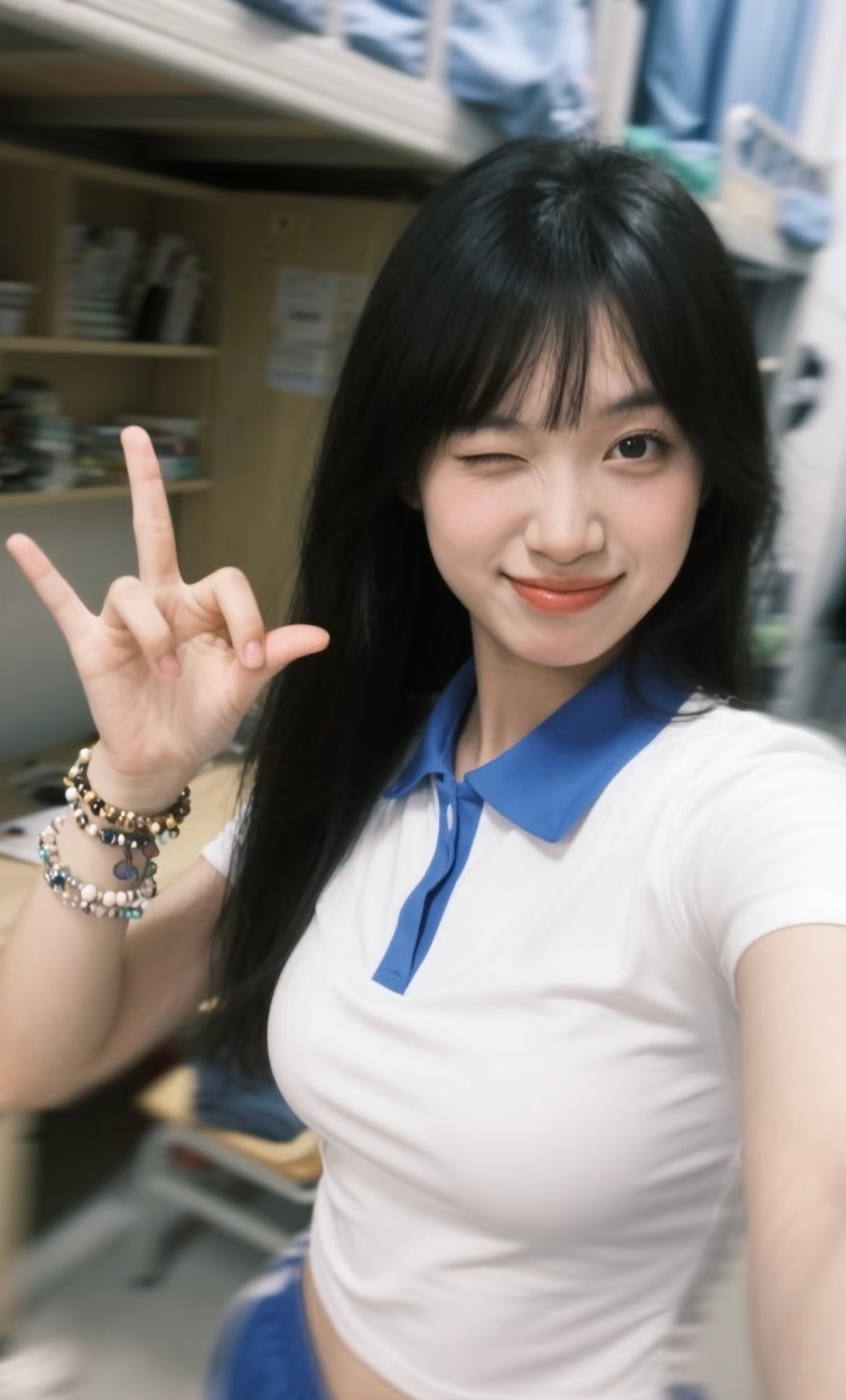 每天早起打卡正经又好看的小伙伴们早鸭 ​ ​​​