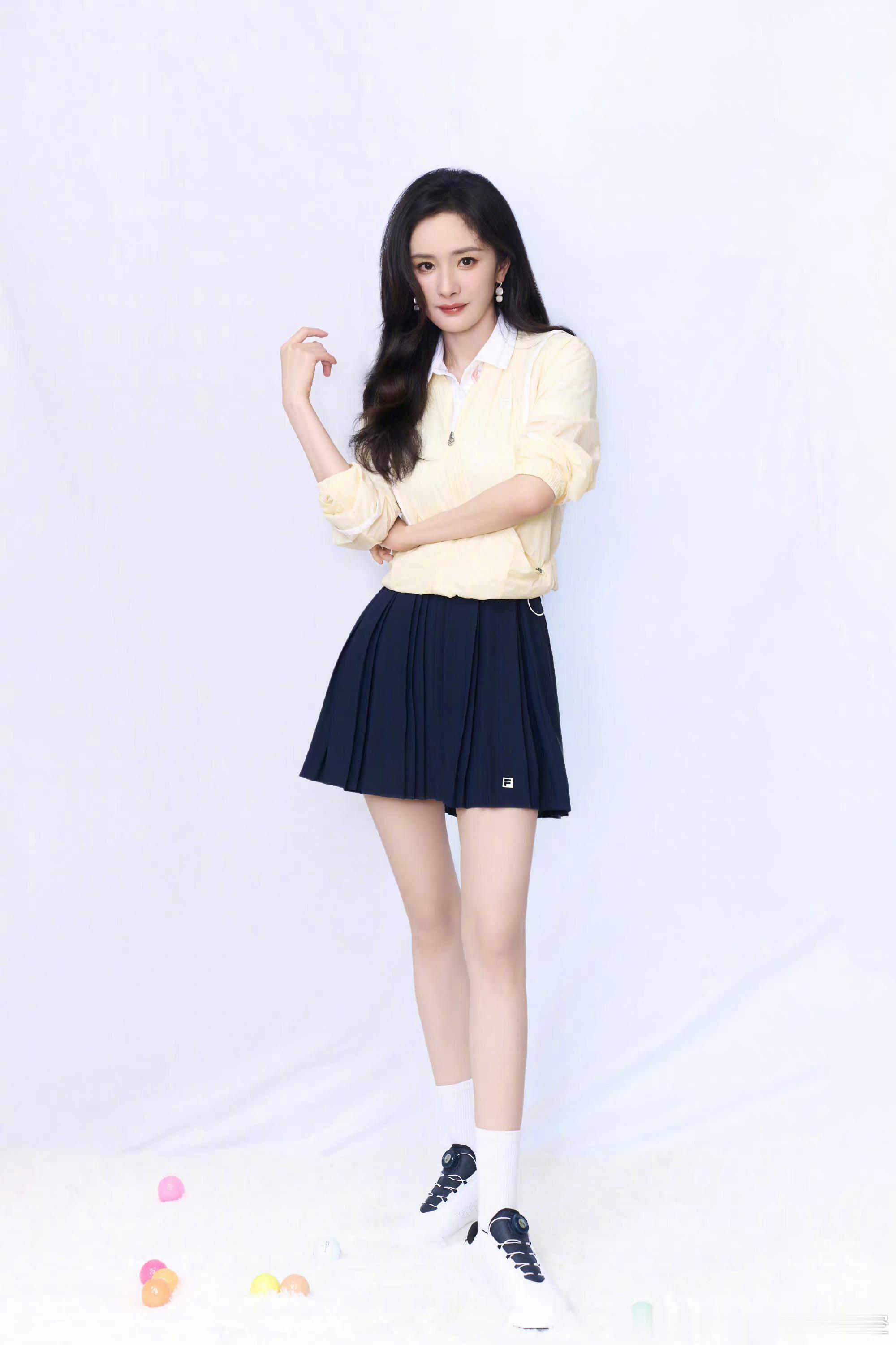 杨幂  🦊杨幂巴黎卡诗全球品牌代言人 你不知道生活在什么时候就改变了方向，你被