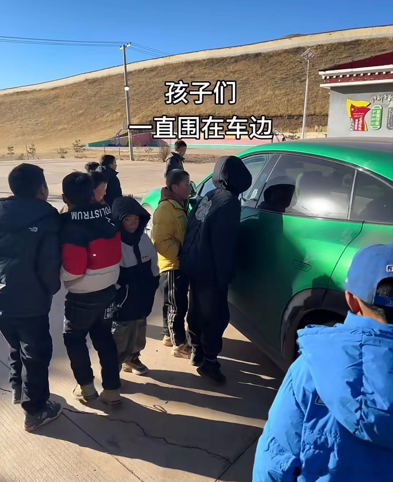 最满的后备箱最暖的年味  看了是真的很感动，科技不再是高高在上，而是服务于人民这