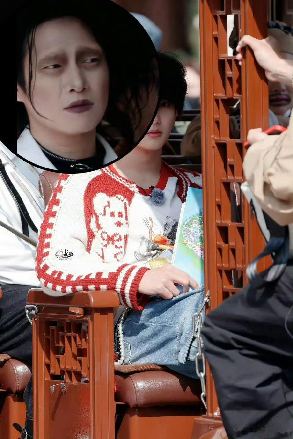 魏大勋粉丝因妆造扮丑向综艺方维权魏大勋周五晚高疯妆造 魏大勋粉丝不满其综艺造型，