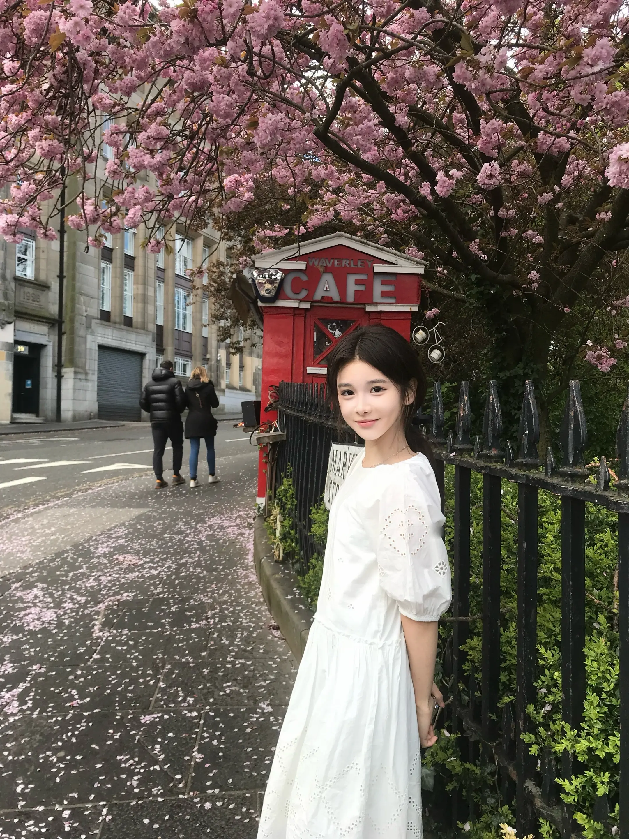 只有妈妈会拿起手机记录我