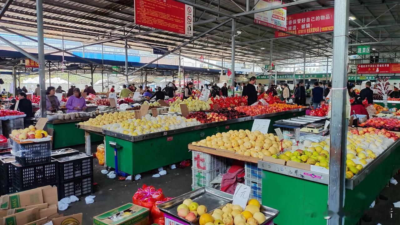 人间烟火气在这里

都说民以食为天，吃饭应该是我们每天的头等大事，不管日子多忙，