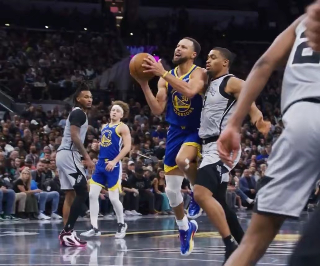 NBA杯-库里49分超越乔丹！文班亚马26+12勇士1分险胜马刺 北京时间11月