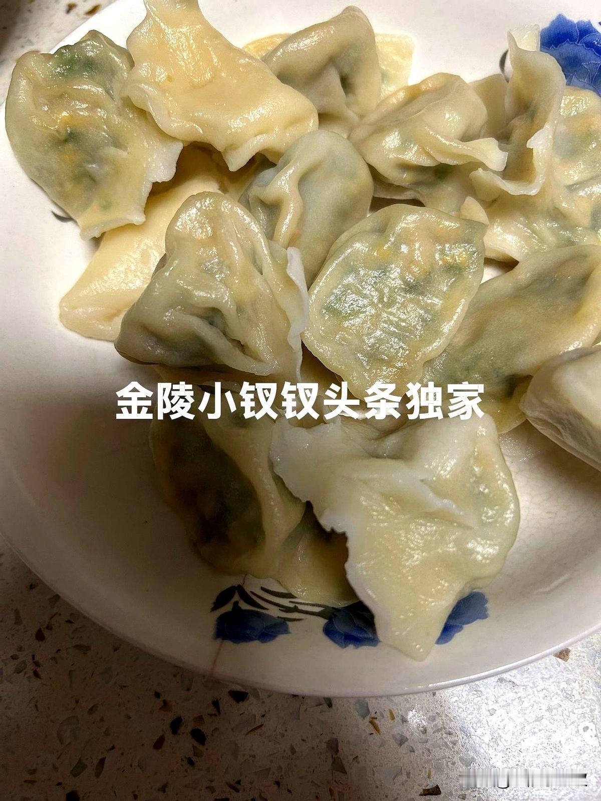 昨天在新房子搞完了开工仪式，一家人回到家，我更是惦记着完成交作业，撂下一句宝儿跳