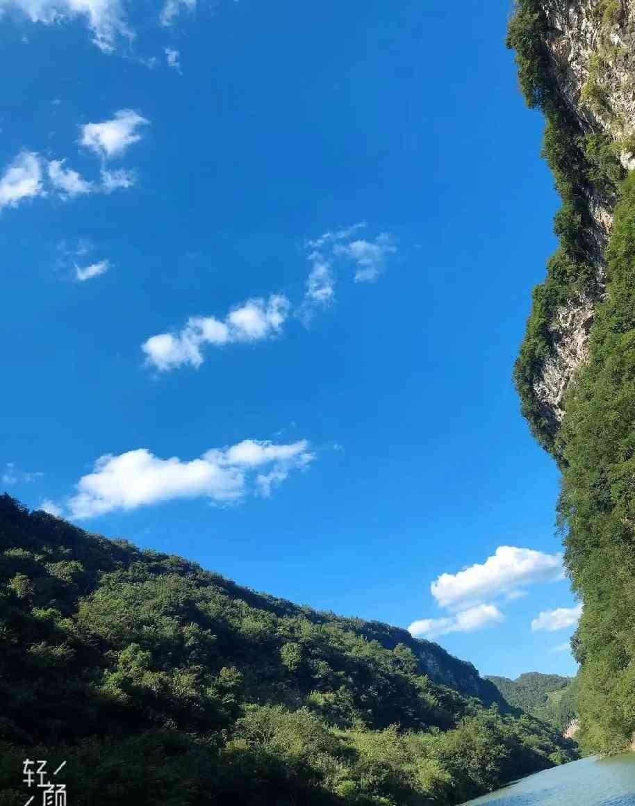 现在人三天洗一次澡，居然能聊出这么多道理。
我算是看明白了。
网上聊啥三天洗一次