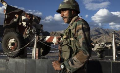 印度公开挑衅，在中印边境做出前所未有重大举动！
根据美国《华尔街日报》，印度已开