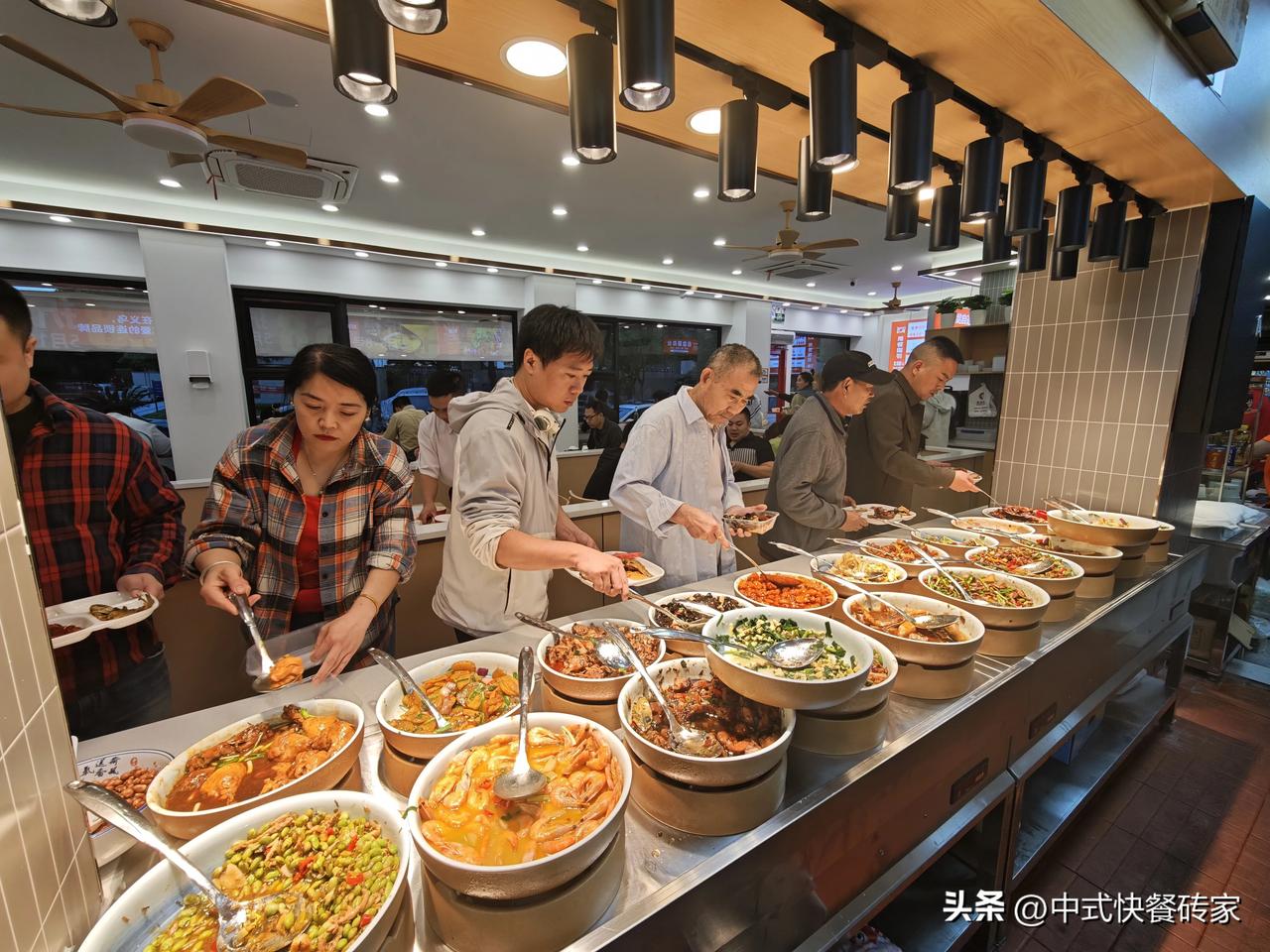 从未涉足过餐饮行业，首次开店的跨界老板，下面这几点一定要牢记，能帮你少走弯路。
