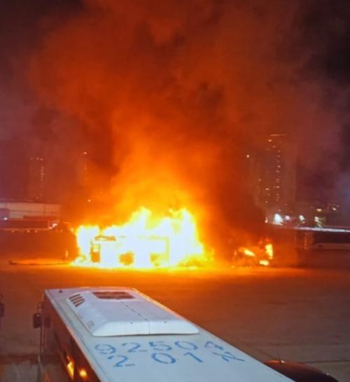 出大事了！“轰隆”一声巨响！印军遭到重大损失
 
根据央视新闻综合新华社、印度多