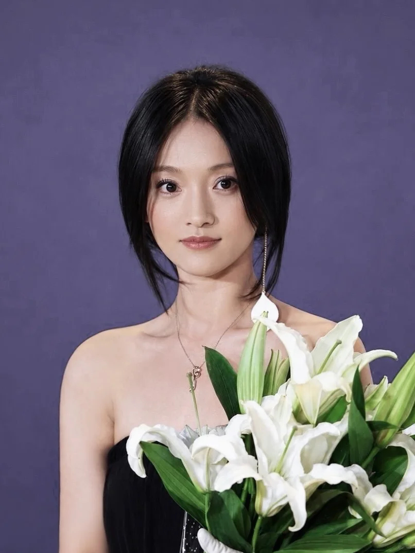 年轻时的周迅，太灵动了，和《如懿传》里的她简直像两个人 ​​​