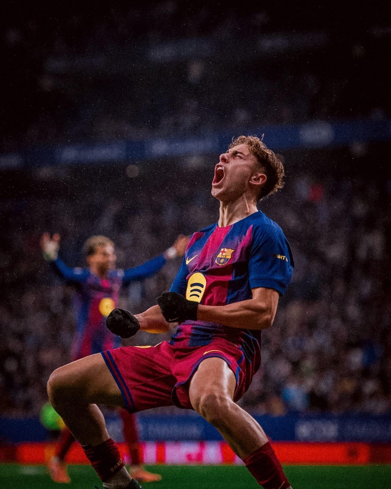 费尔明ins更新🆕：巴塞罗那是红蓝色的💙❤️西班牙人0比2巴萨西班牙人vs巴