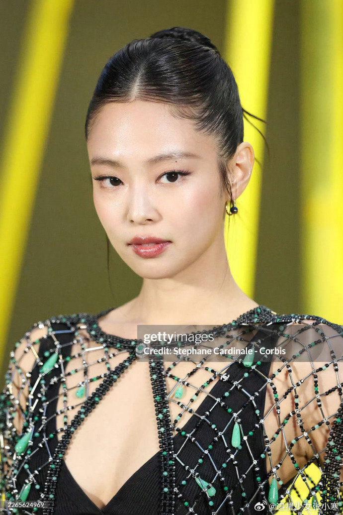 Jennie看秀G社生图状态Jennie香奈儿看秀G社生图Jennie看秀G社生