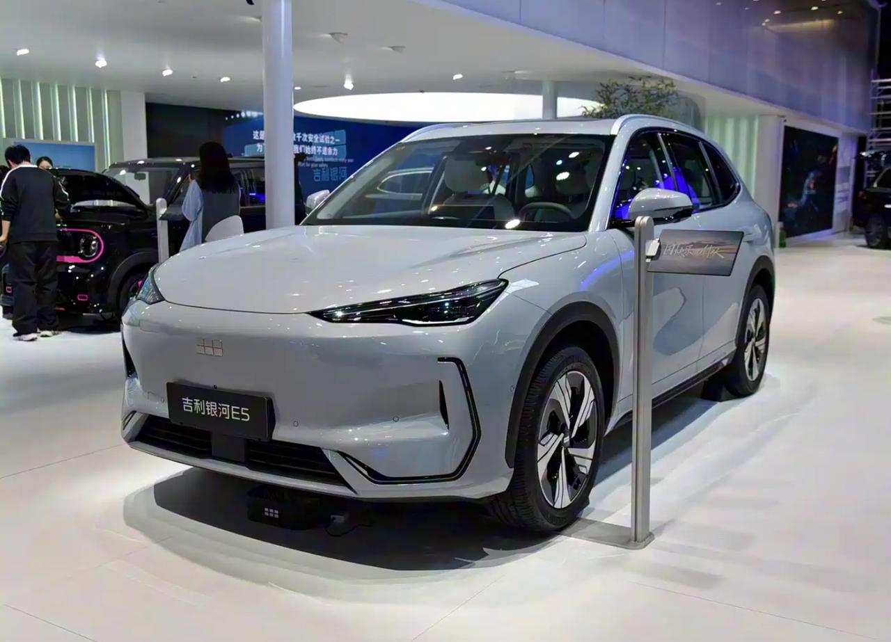 2026款银河E5：纯电紧凑型SUV的参数与配置梳理

2026款银河E5是吉利