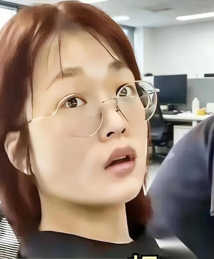 贪小便宜的人

真的太讨嫌

最近讹外卖员的那个女生就是典型。

当时外卖员都情