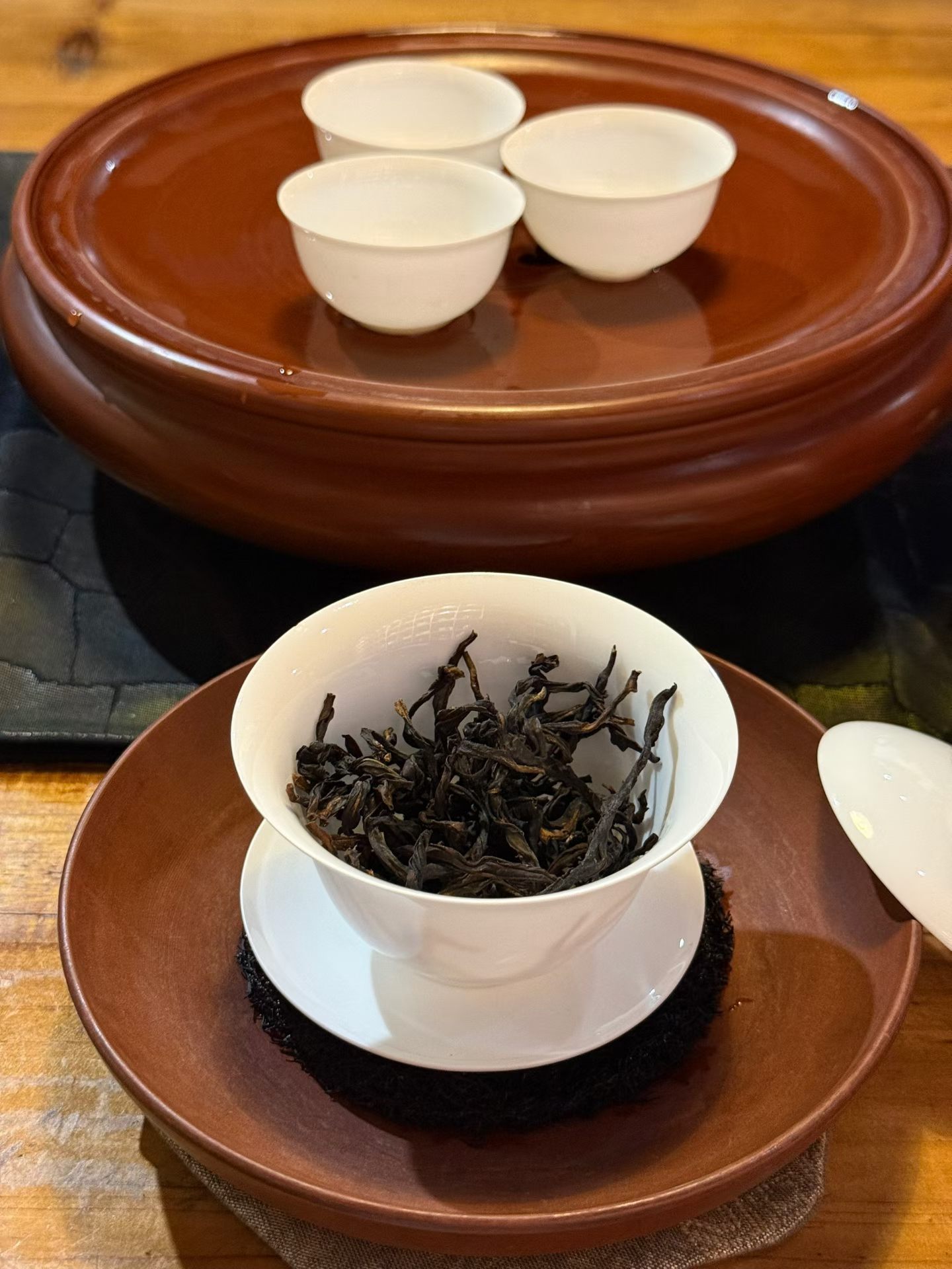 品茶赏器交友  岁月煮茶，温柔余生。 