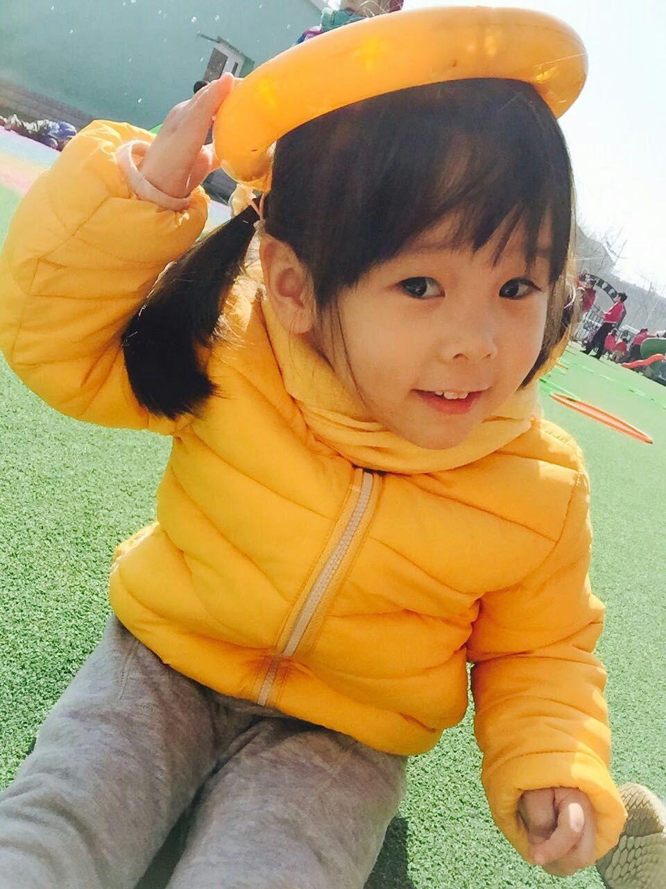 六年级小六归口的资料，昨天Yaya带着原件和复印件到校，当天放学就把原件还回来了