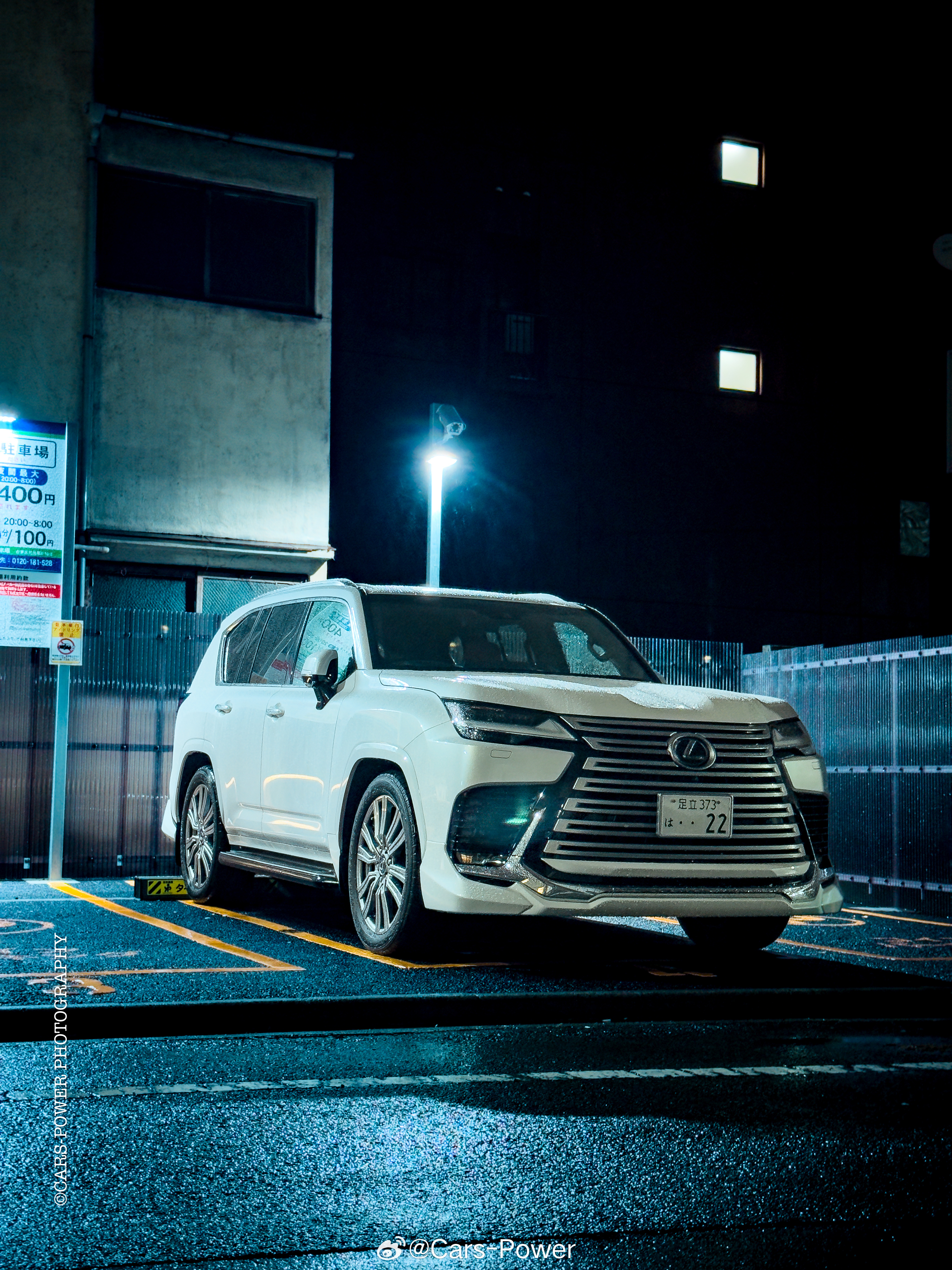 雷克萨斯LX600👺👺👺这前脸跟奔驰GLS 宝马X7 路虎揽胜比哪个更霸气