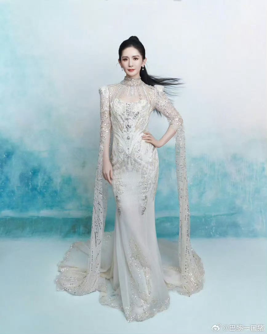 谢娜在群像女综里无代餐乘风2026 谢娜的细腻和暖心是刻在骨子里的！能在高强度直