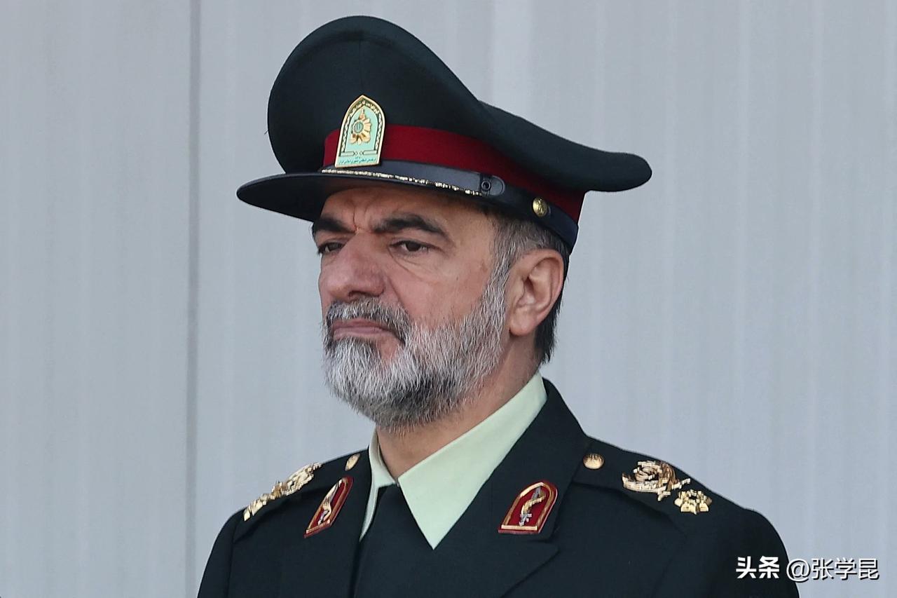 路透社今天报道：“伊朗警察总长周日表示，伊朗已逮捕了 500 名被控与敌人分享情