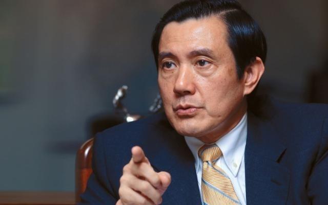 马英九在公开场合喊出“大陆若动武，台湾绝不投降”，声势不小，就在同一时间，解放军