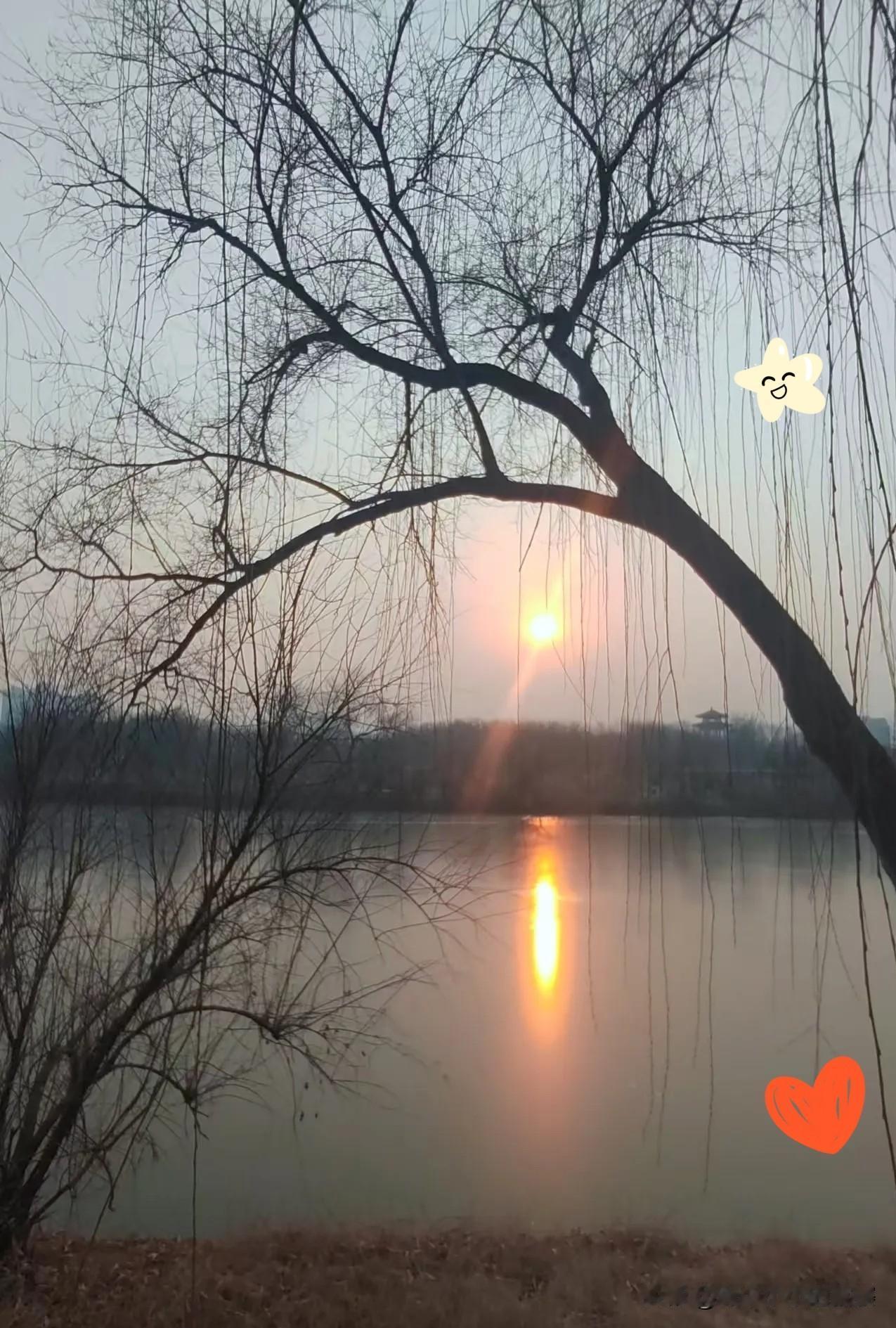 85岁老人在大年初二的午睡里安详离世，没遭一点罪，这才是真正的喜丧啊。
 

