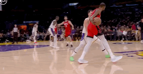 东契奇被吹防守犯规！？这球杜兰特两次二运！ 