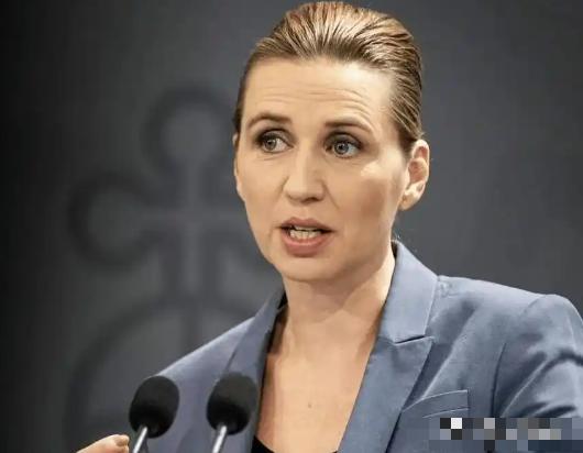 想当年丹麦是跳的很高的，动不动就是俄罗斯中国威胁它等等，现在傻眼了吧！
 
特朗