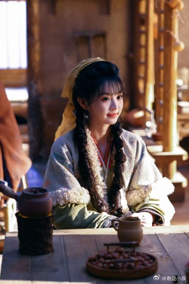 田曦薇这段完全小猫具象化 找到田曦薇是猫的实锤了！《逐玉》里樊长玉跳桌那一下，动