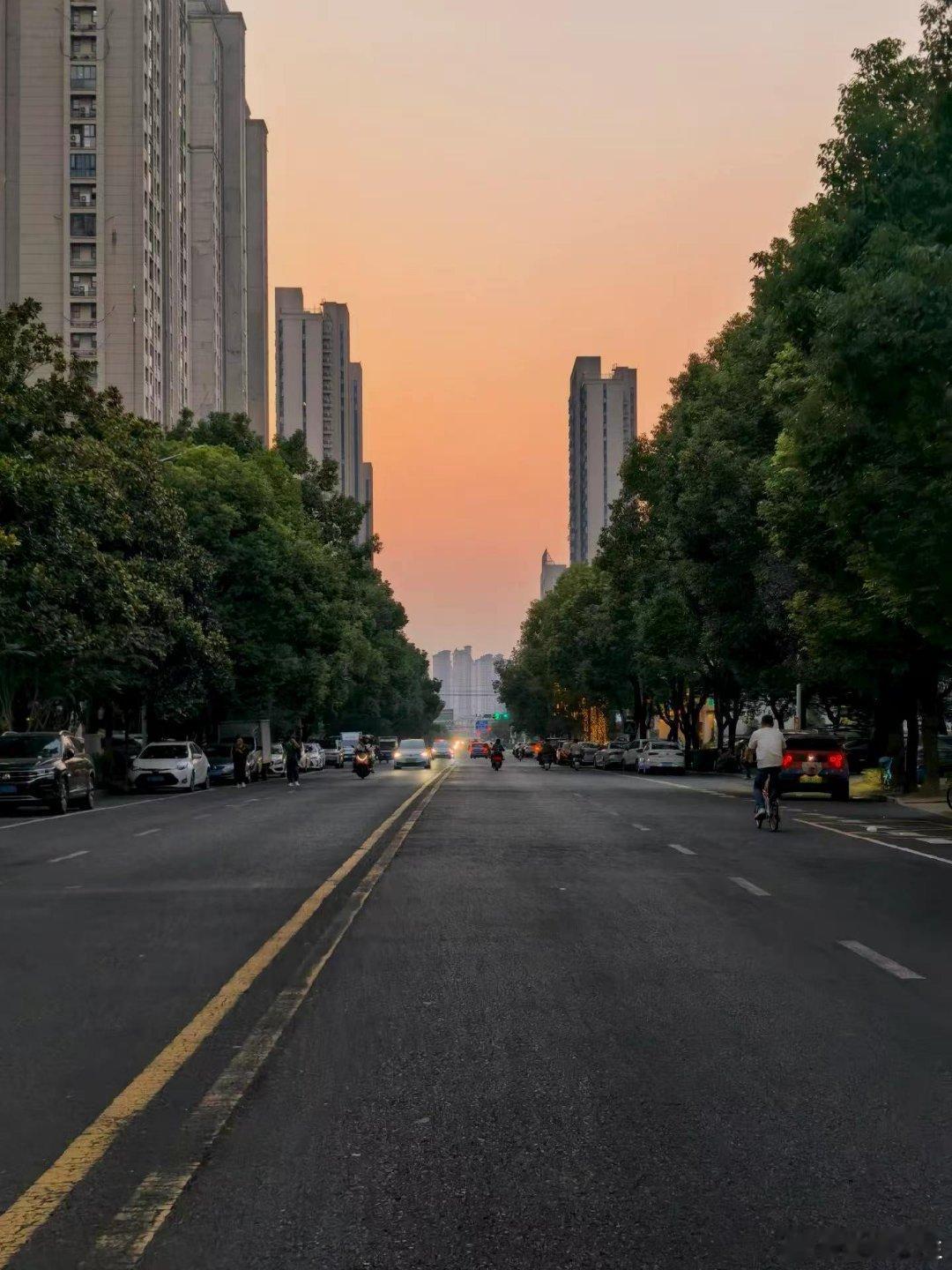黄昏赶路，微风做伴！ ​​​
