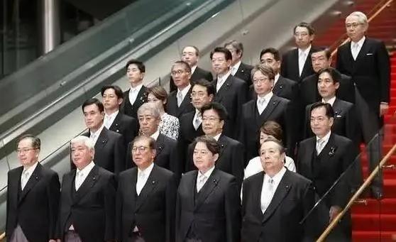 俄罗斯专家说：只要中国依旧不与日本对话，对日本实施物资进出口管控，用不了多久日本