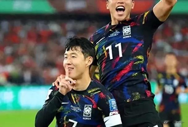 韩国媒体声讨马宁！中国球迷回击:假摔就是假摔，判罚没什么问题，中国金哨可不惯着你