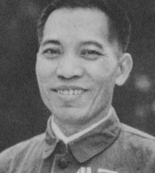 1979年，我军攻打越军炮台受阻，打了100多发炮弹，都攻不破，这时，一个炊事员