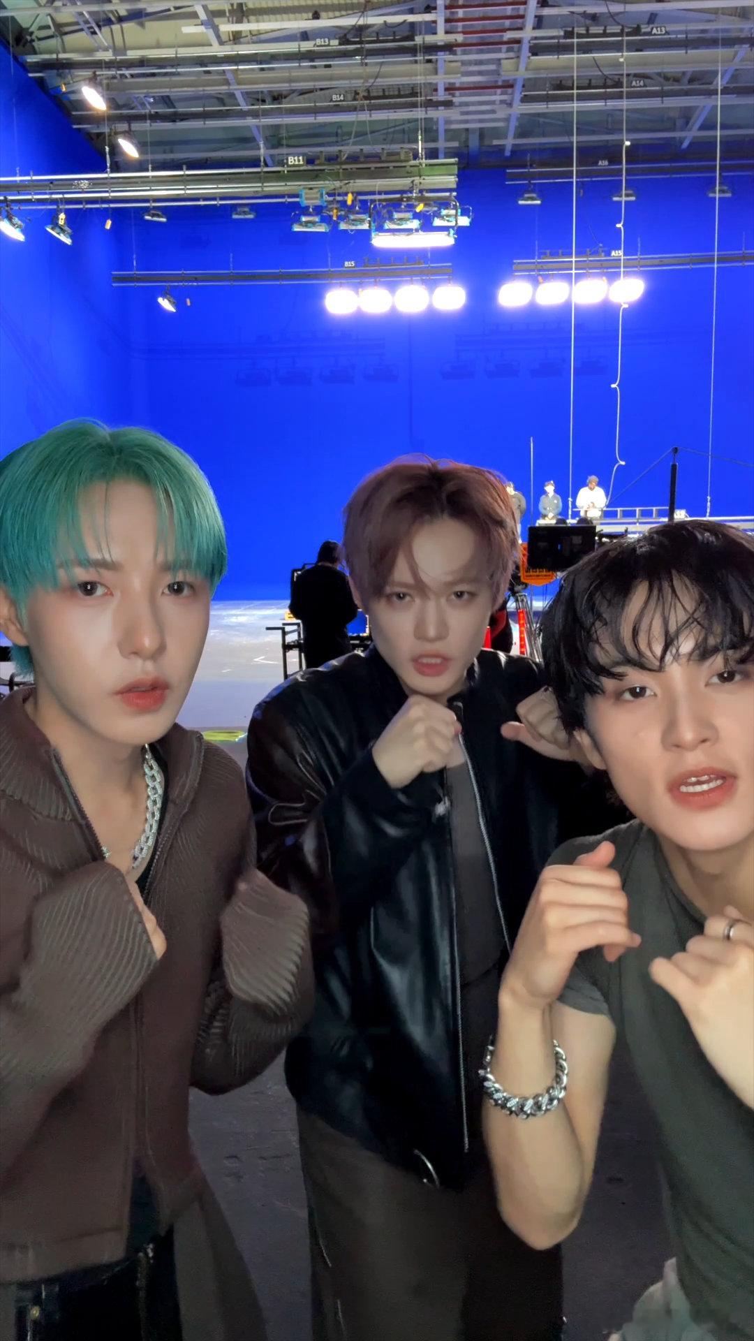 这种节奏让人一下子就沉浸其中这个beat有点太欠打了已经越听越魔性了