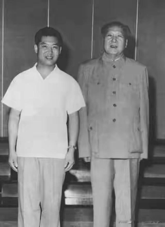 1965年，组织上经过层层考察，于存调进了中南海，专门负责毛泽东的日常饮食, 朝