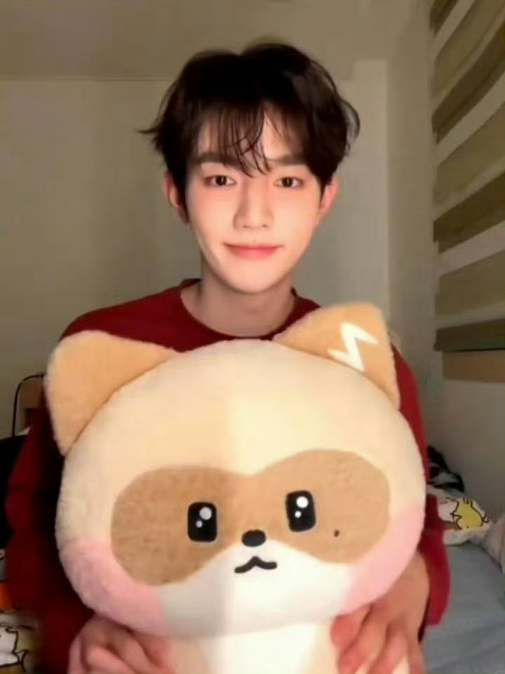 章昊将出席微博之夜！！ 