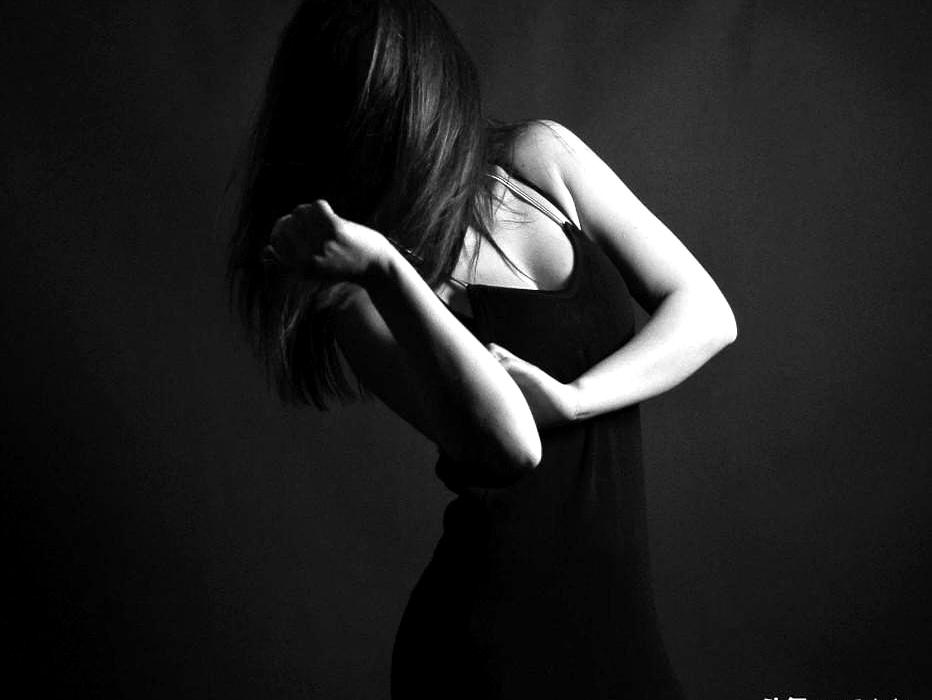 那几分钟都只顾自己爽的男人，能有多爱你？
听一位性学专家聊过，说白了，男人在亲热