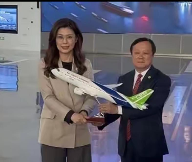 ​国民党主席郑丽文大陆参访活动，所到之处都能感受到大陆同胞的真诚友善和深情厚谊！