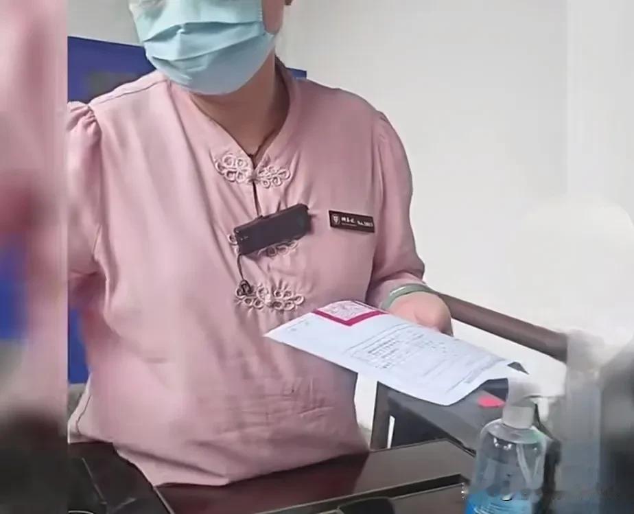 苏州狮子林景区，遇台军退伍军人凭"退伍令"申请免费    安检小姐姐一脸懵逼
